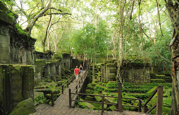 Beng-Mealea-Kbal-Spean-Banteay-Srei-Private-Tour-2